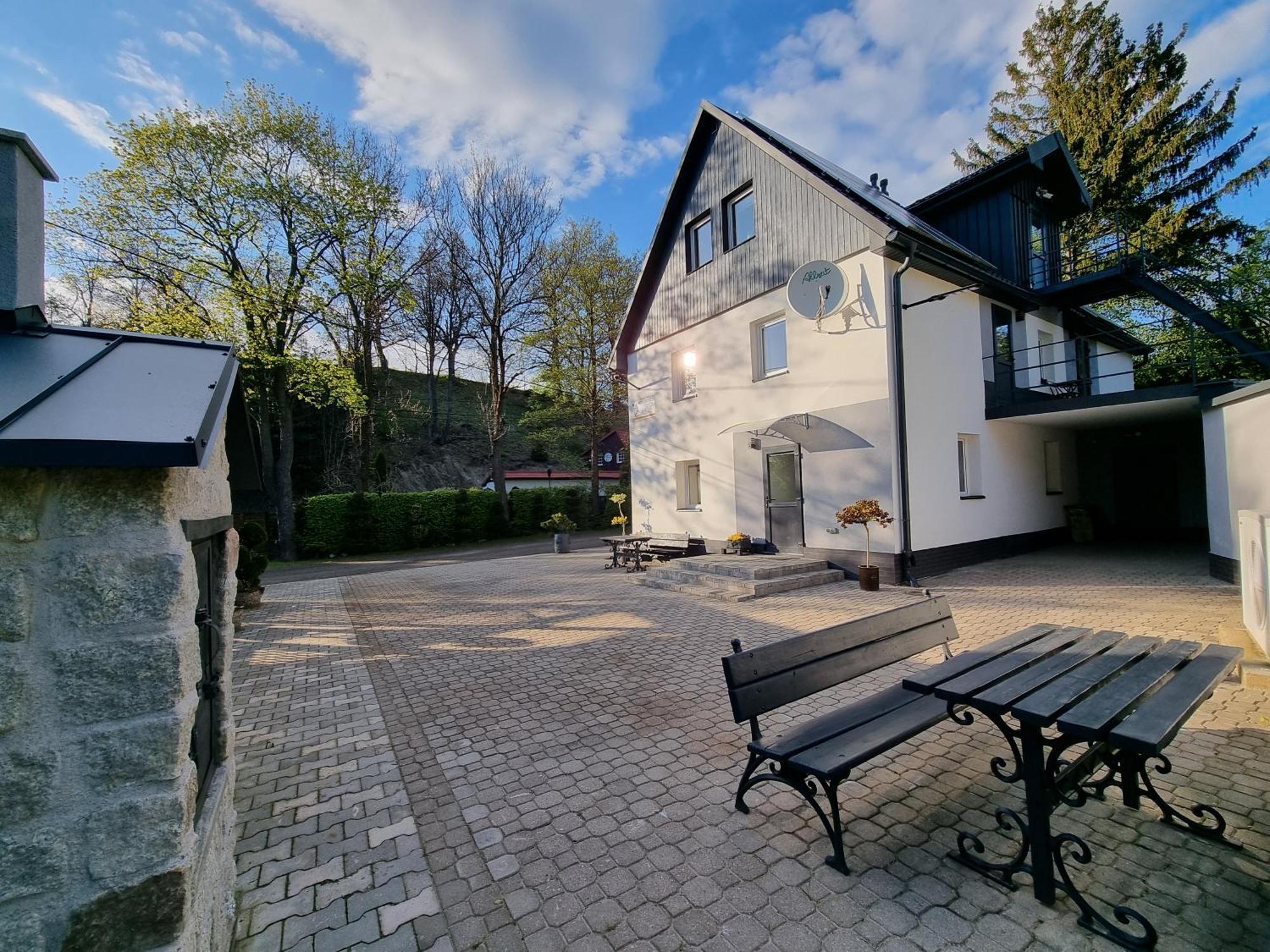 Apartamenty Salamandra Kłodzko Exterior foto